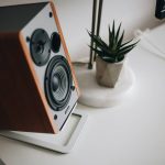 How to Choose Speaker: Your No-BS Guide to Picking the Perfect Smart Speaker in 2024
