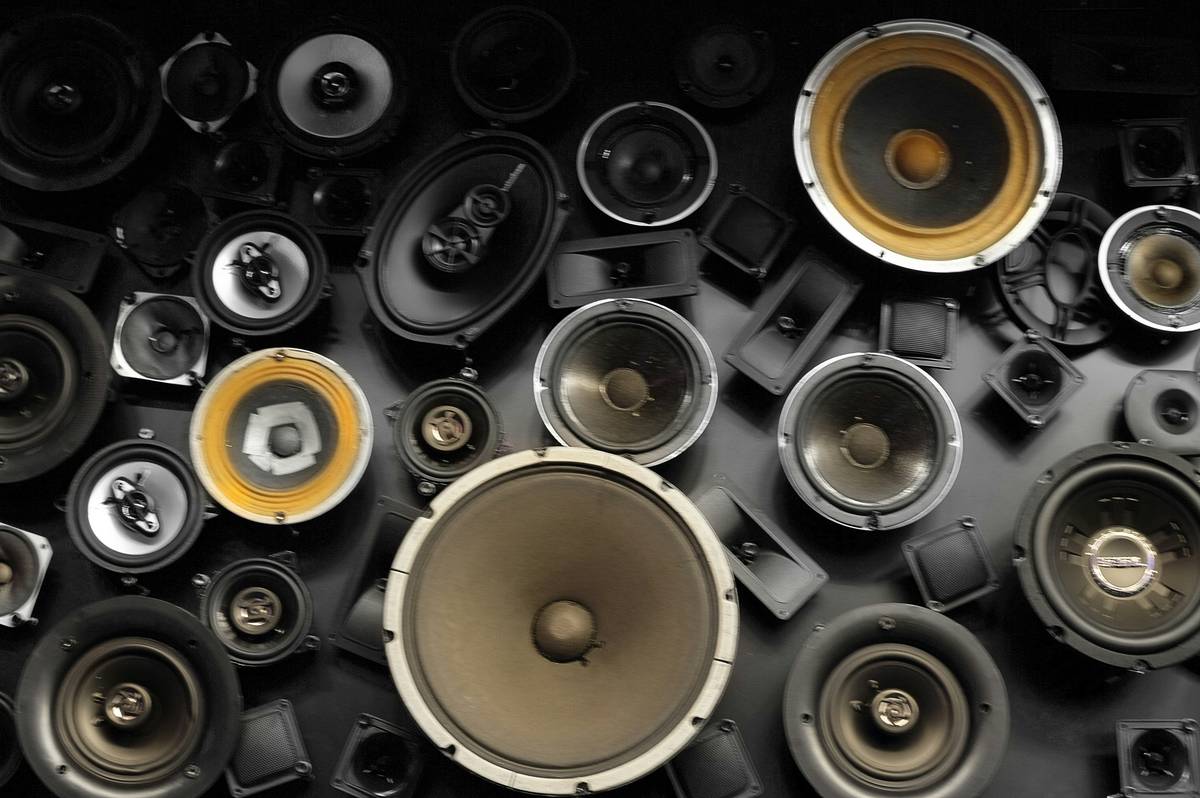 Good DJ Speakers for Beginners: Your No-BS Guide to Starting Right (Without Blowing Your Ears—or Budget)