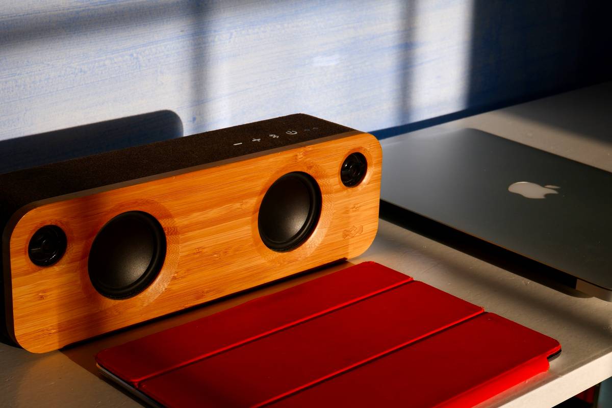 How to Make a Simple Speaker: A DIY Smart Home Hack That Actually Works
